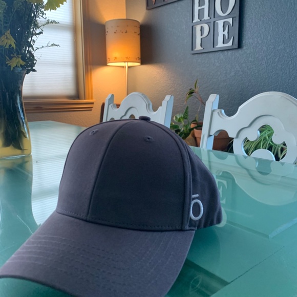 DōTERRA ponytail Hat- new in package- lilac color - Picture 2 of 4